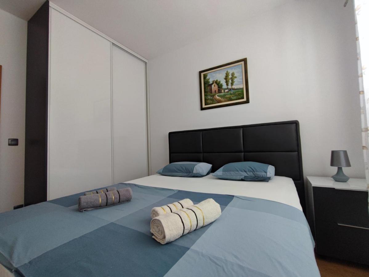 Apartment With Sea View Башка-Вода Экстерьер фото